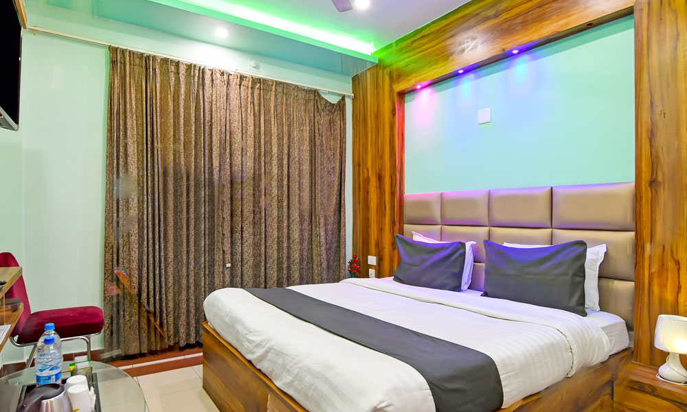 double-bed-best-hotel-in-puri-odisha